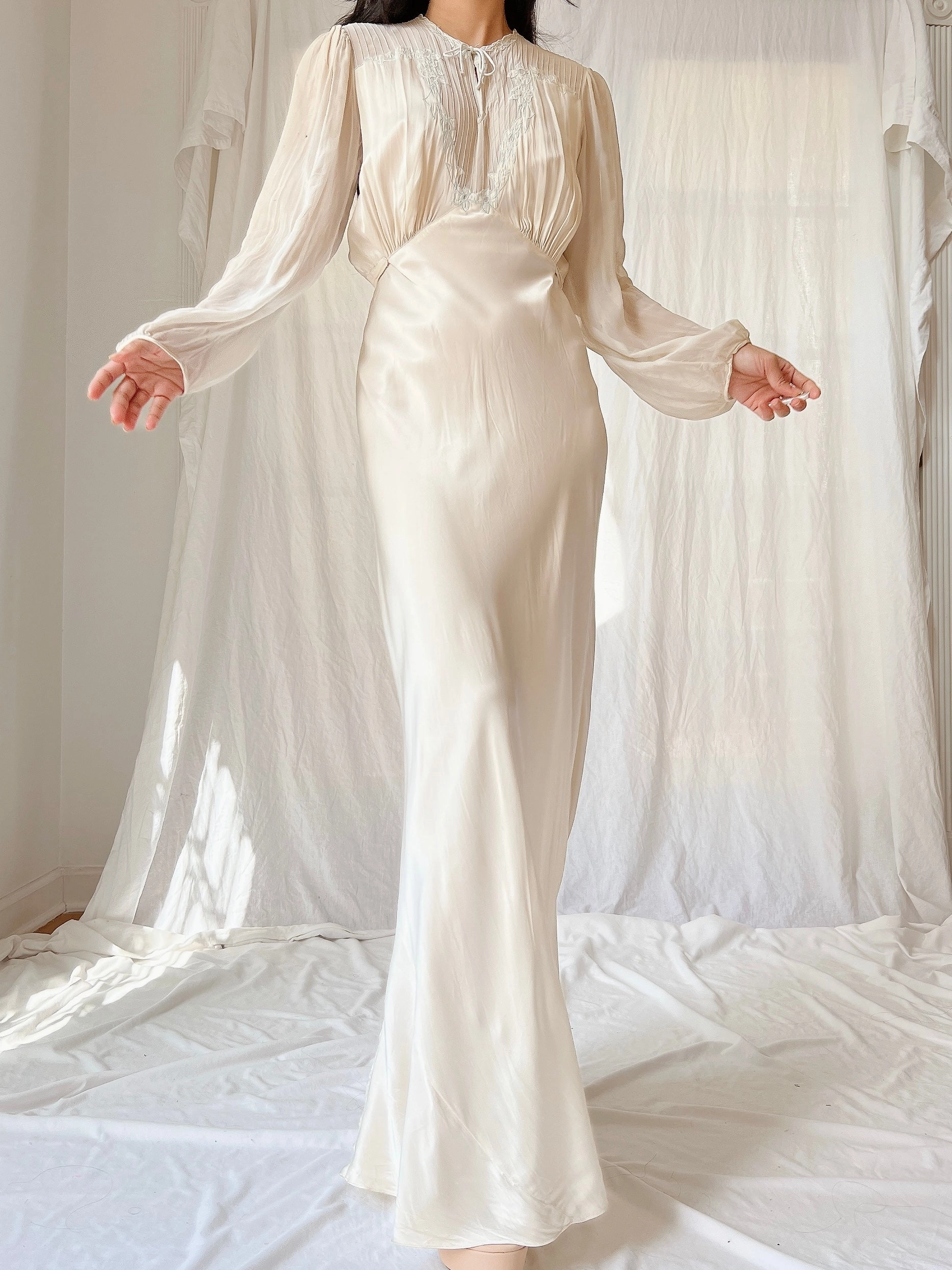 1930s Silk Satin Gown - S