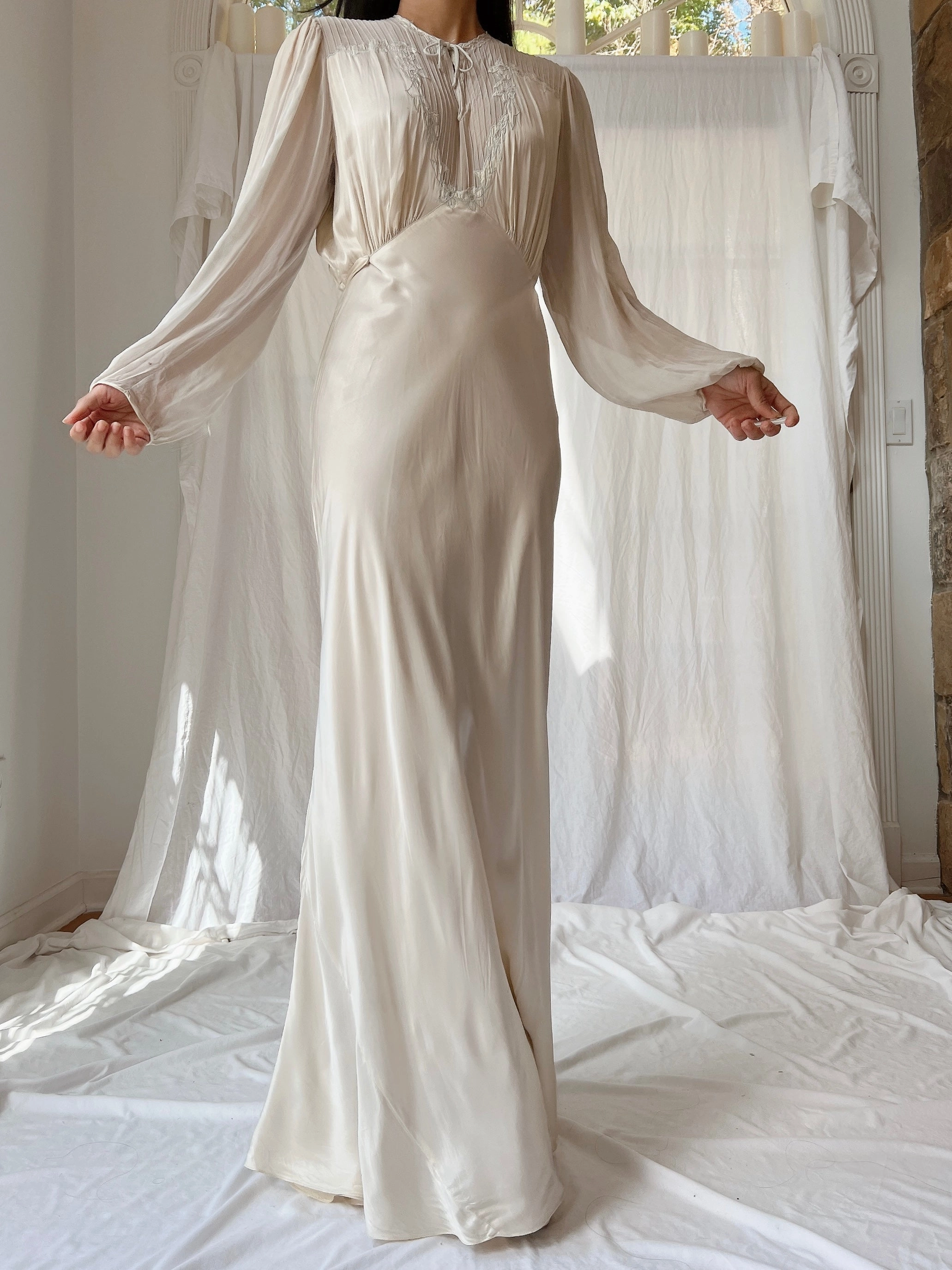1930s Silk Satin Gown - S