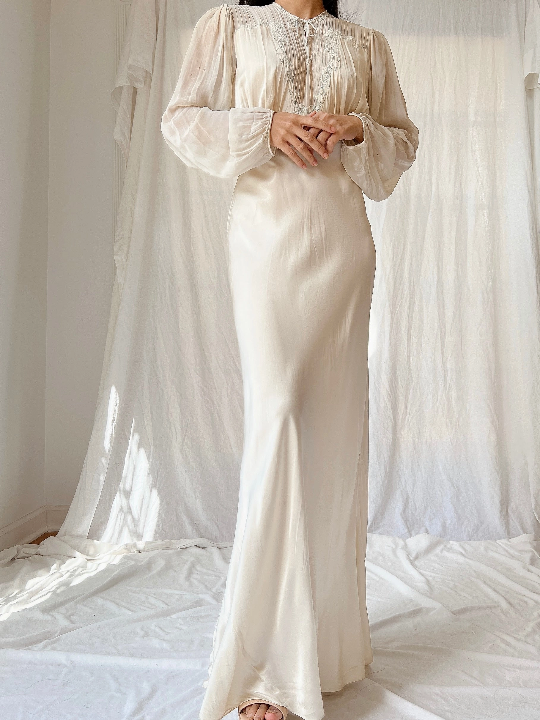 1930s Silk Satin Gown - S