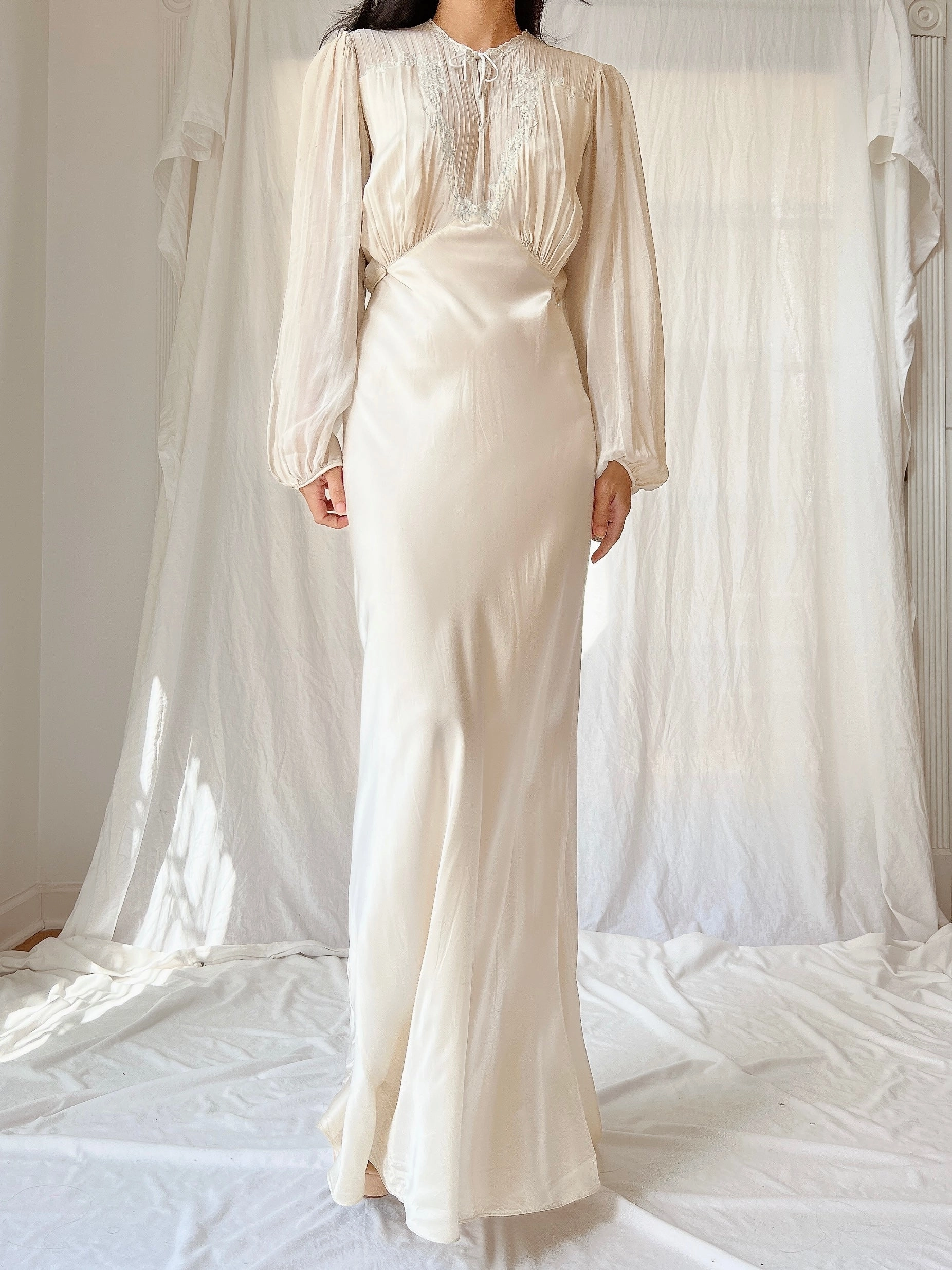 1930s Silk Satin Gown - S