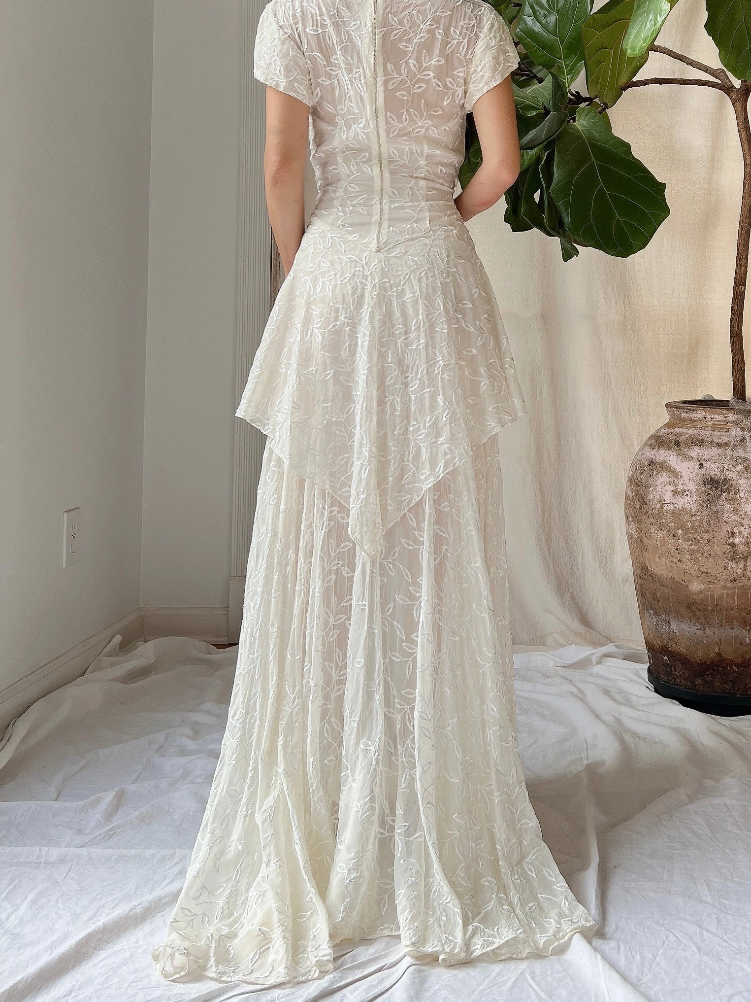 1940s Silk Embroidered Dress - XS