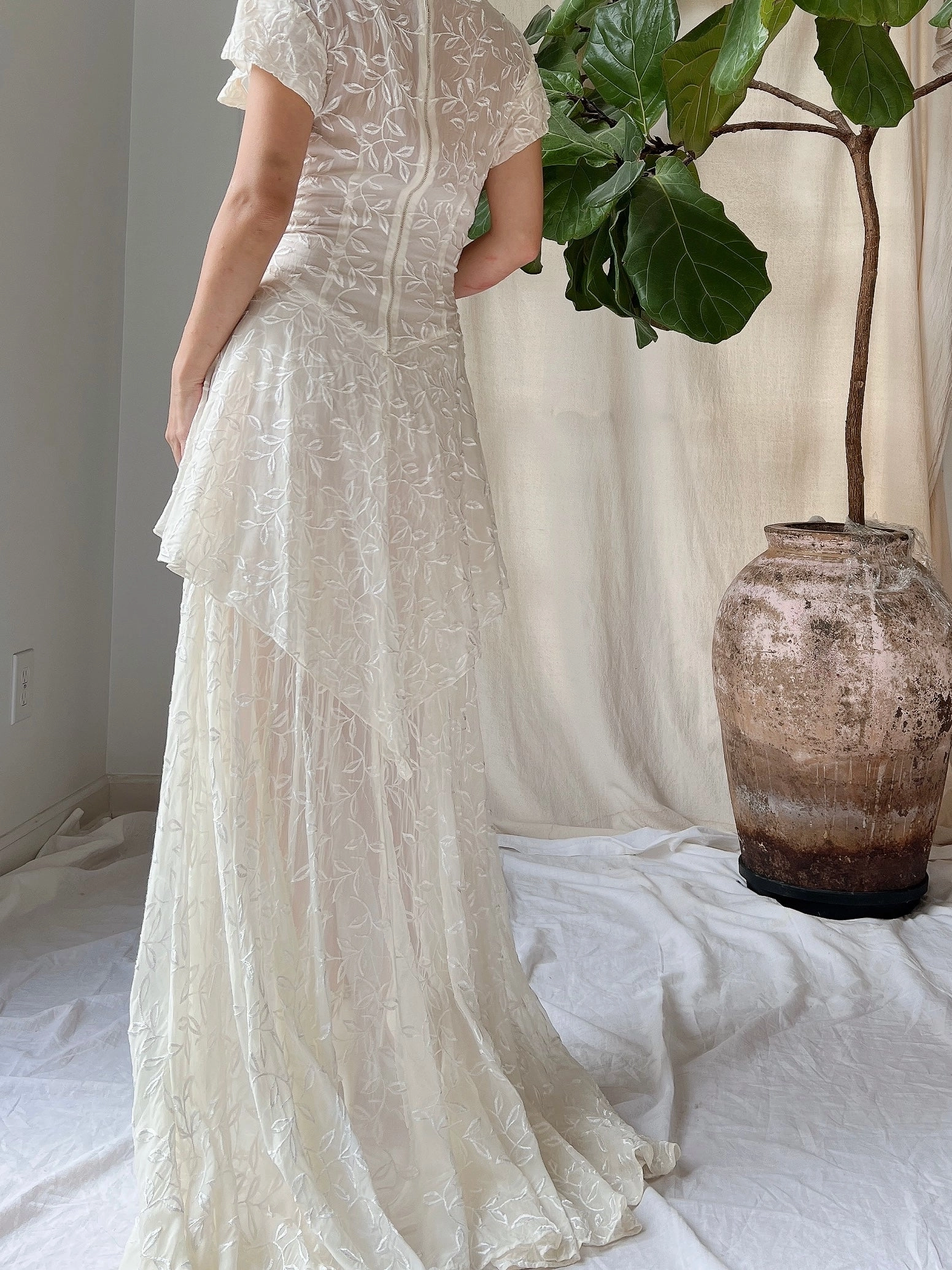 1940s Silk Embroidered Dress - XS