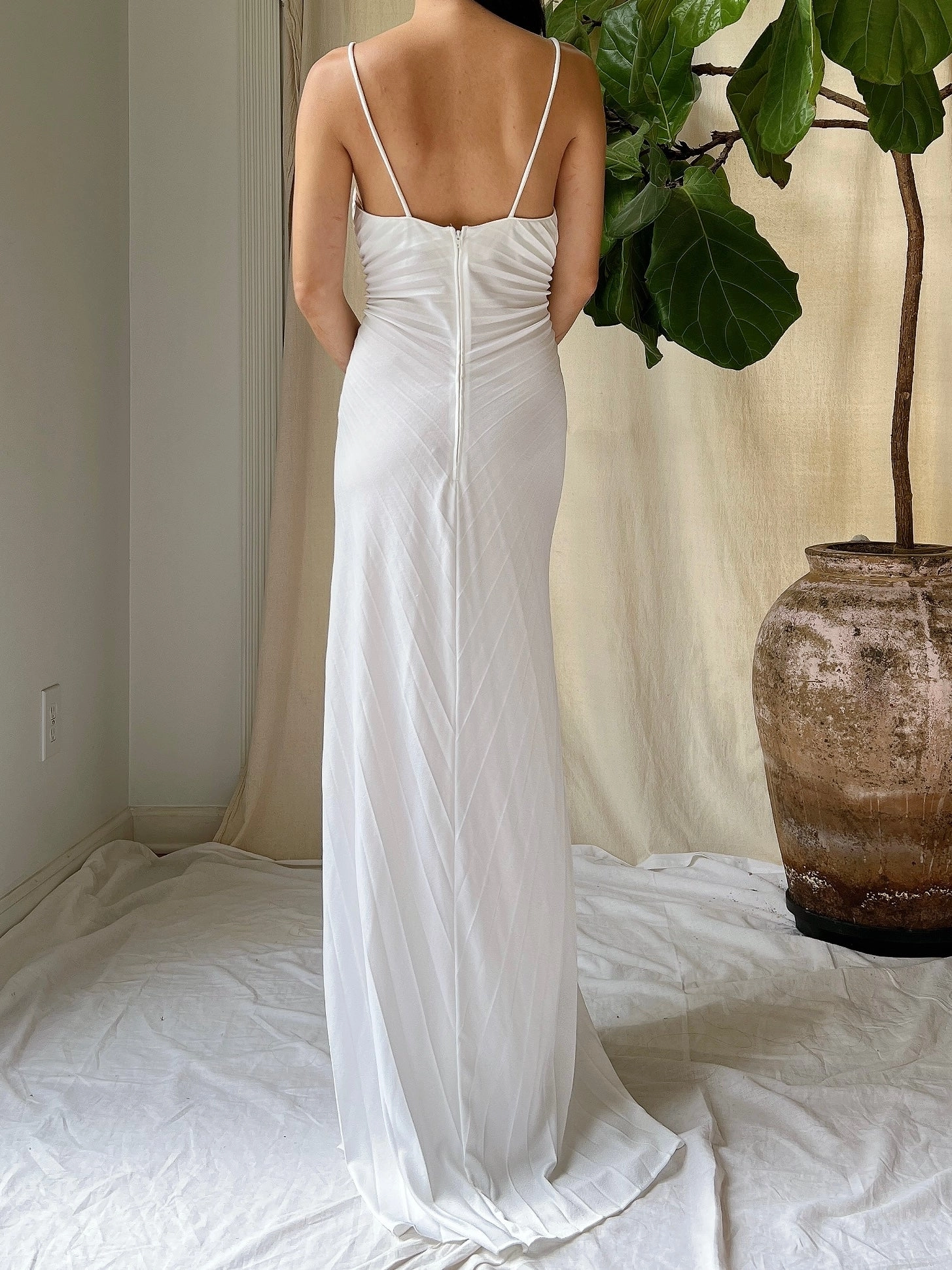 1970s White Jersey Pleated Dress - S