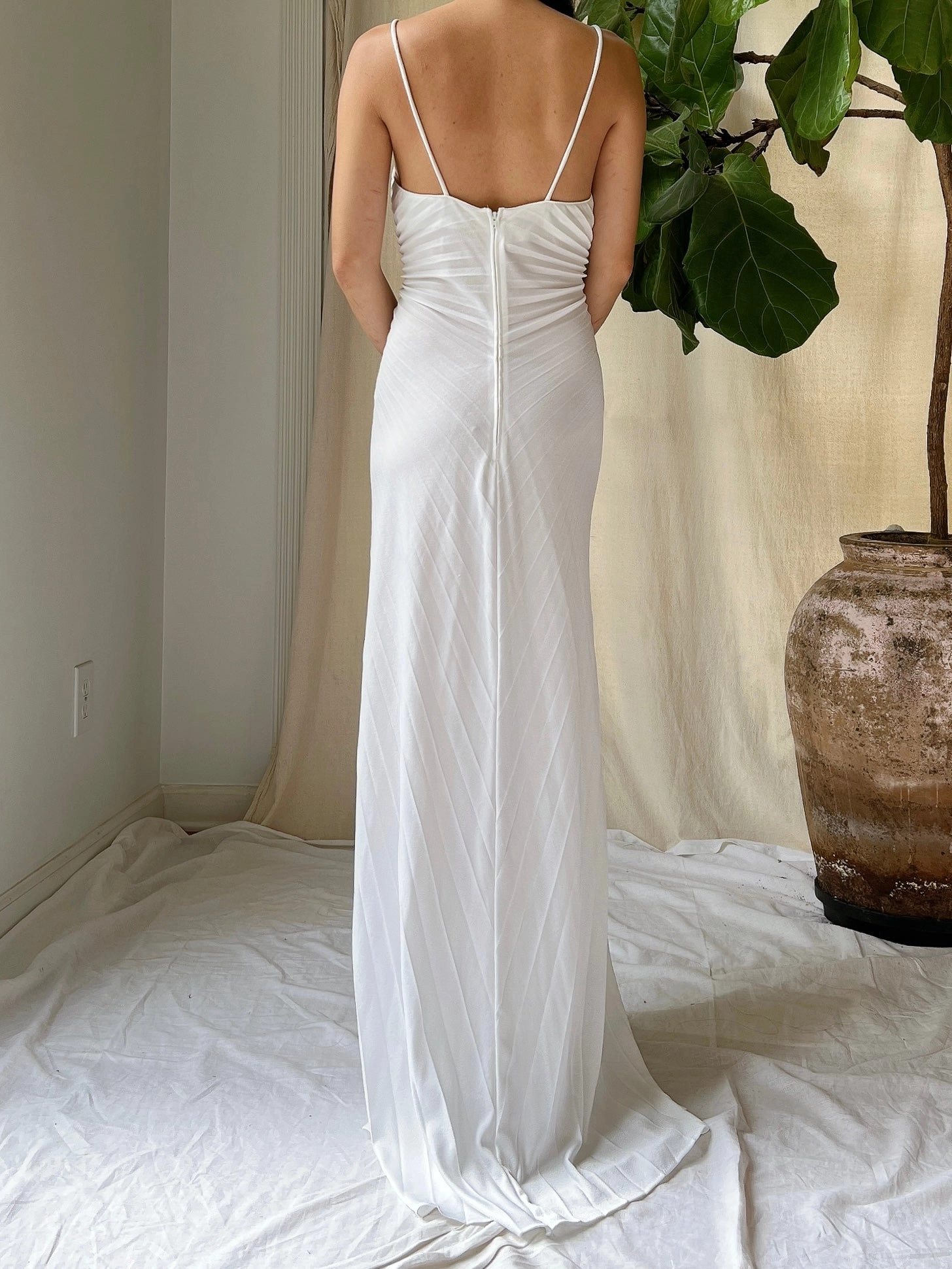 1970s White Jersey Pleated Dress - S