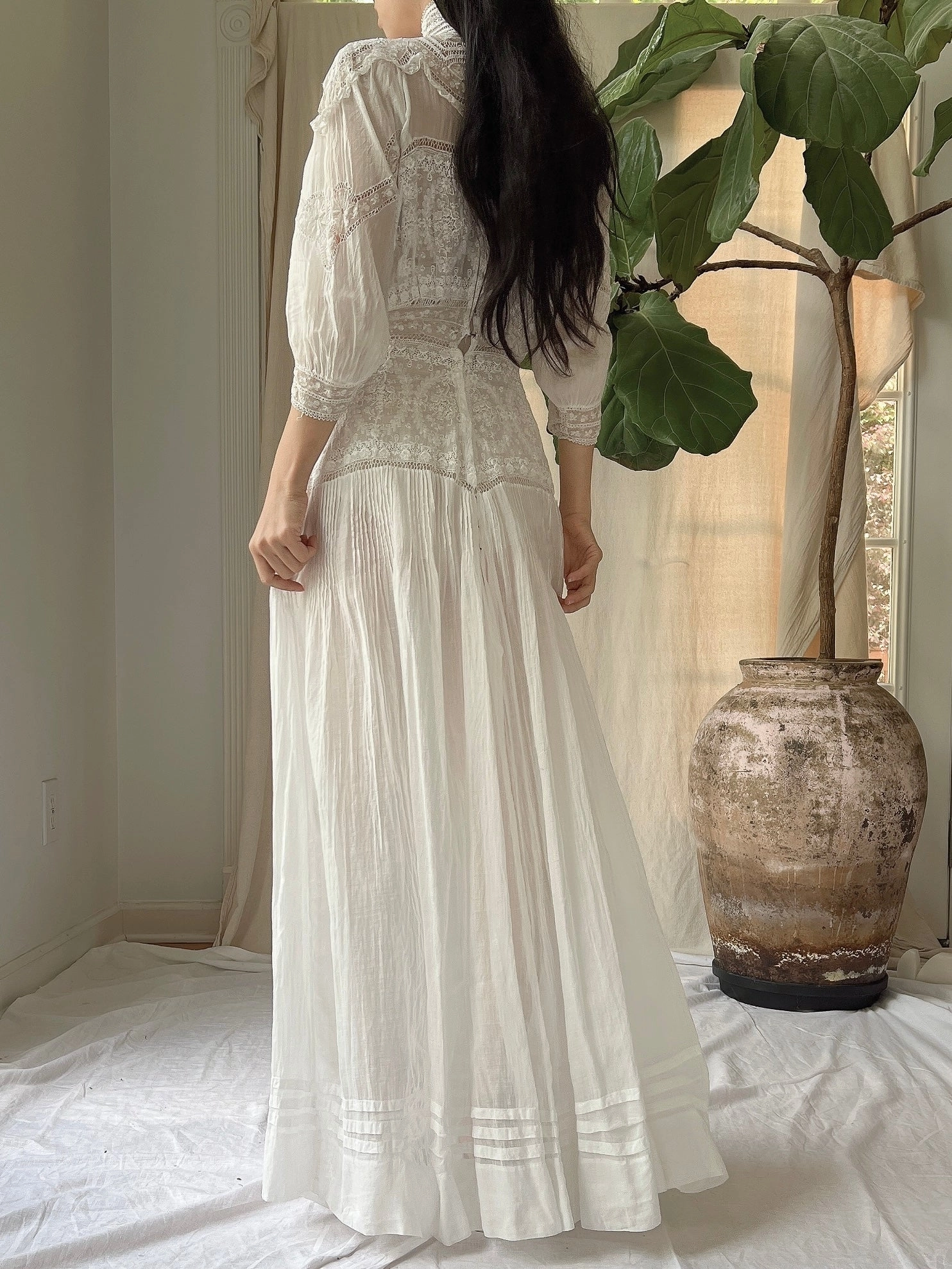 Antique Belle Embroidered Batiste Gown - XS