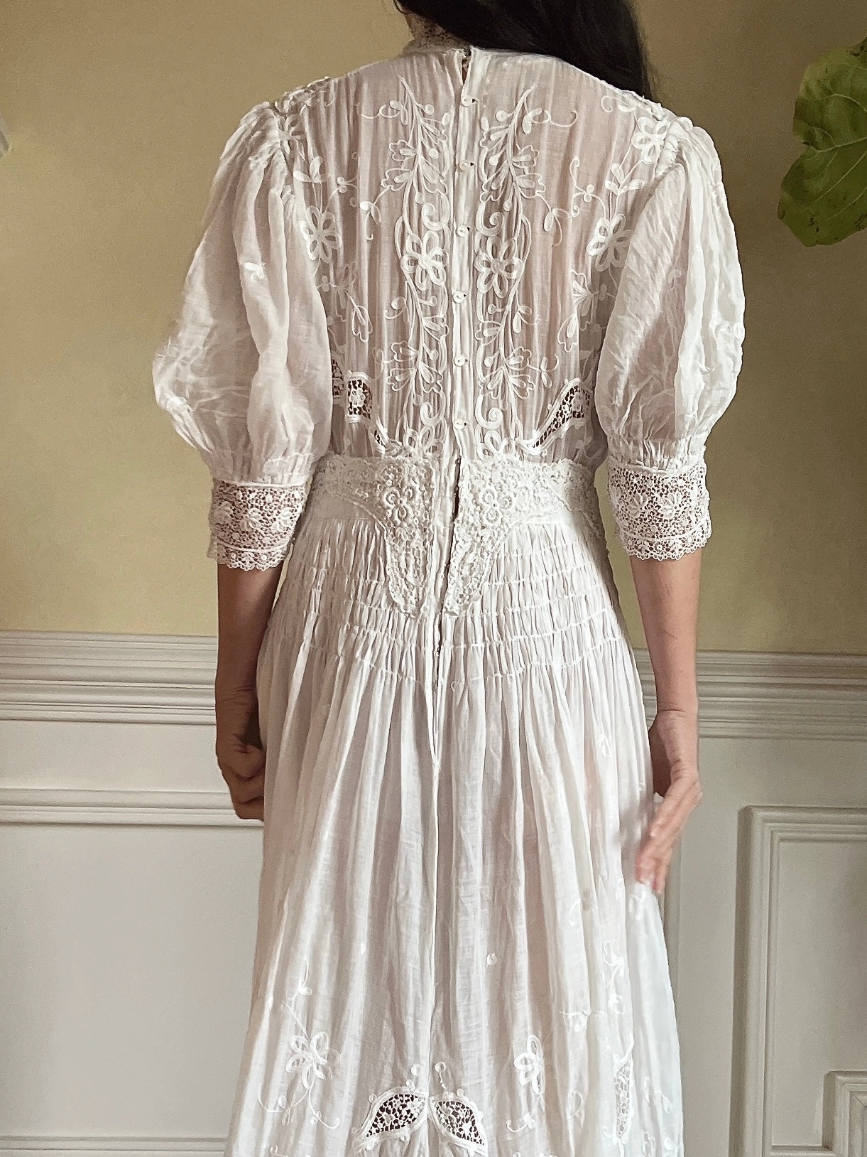Antique Puff Sleeve Embroidered Dress - S