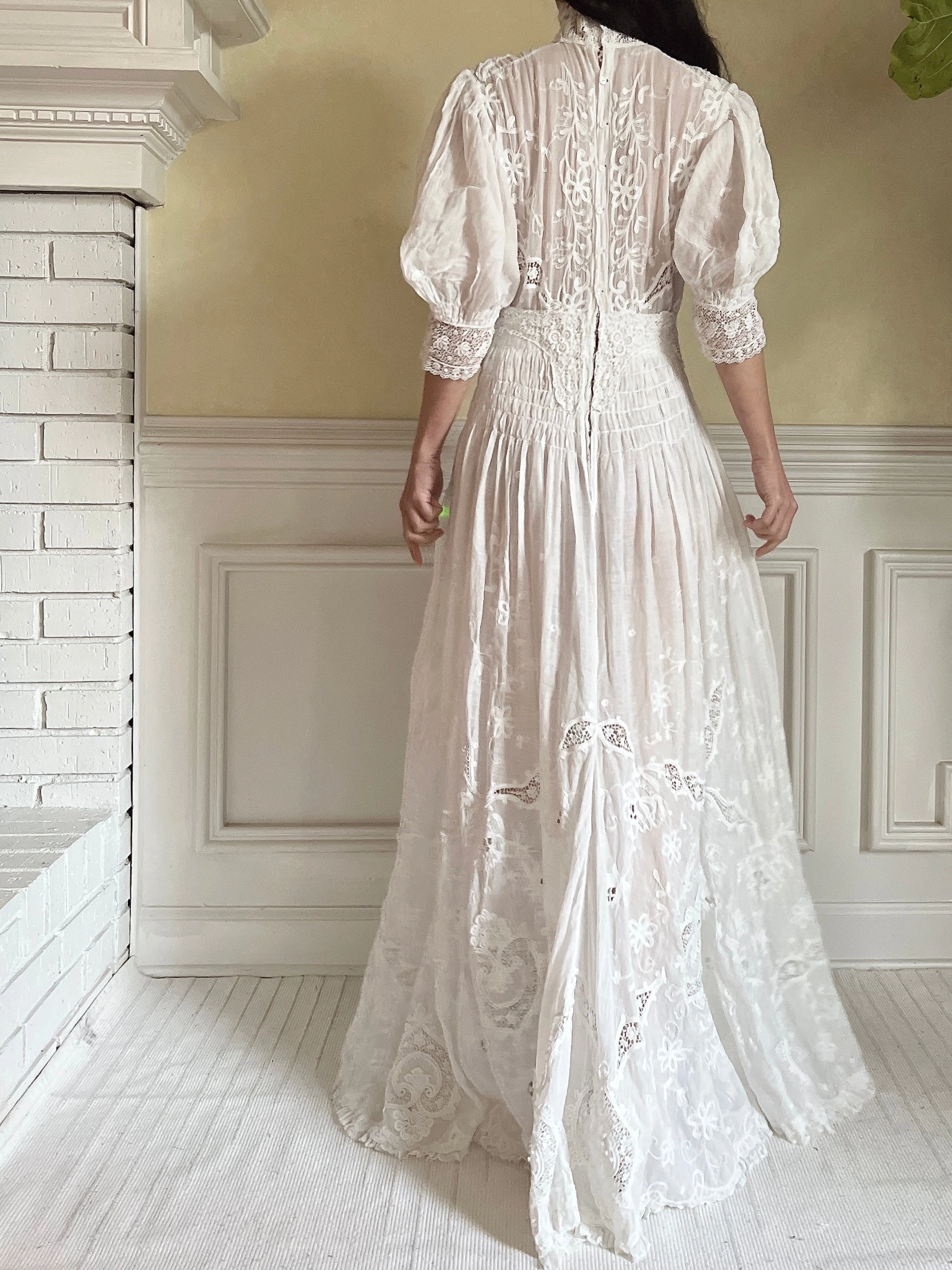 Antique Puff Sleeve Embroidered Dress - S