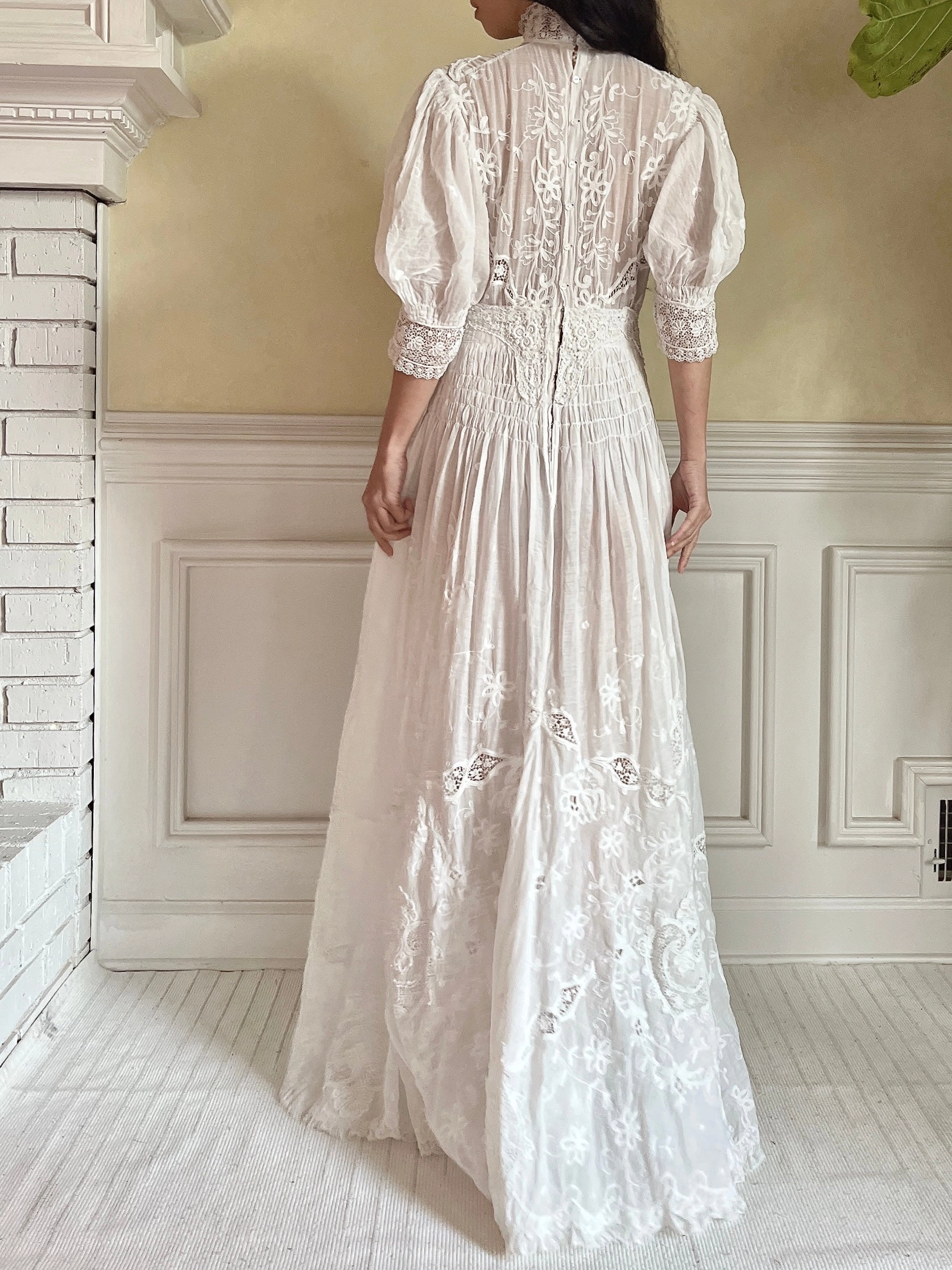 Antique Puff Sleeve Embroidered Dress - S