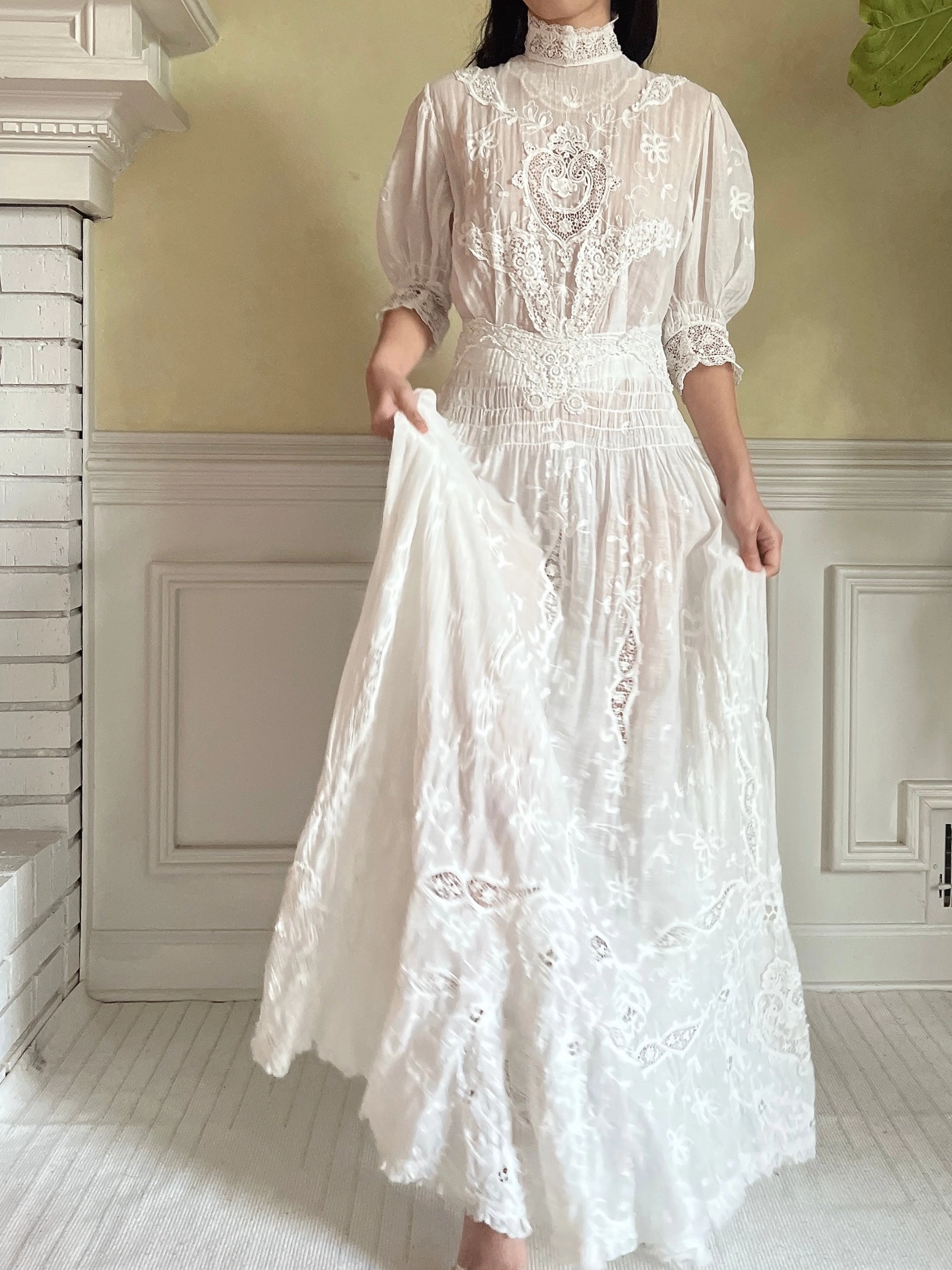 Antique Puff Sleeve Embroidered Dress - S