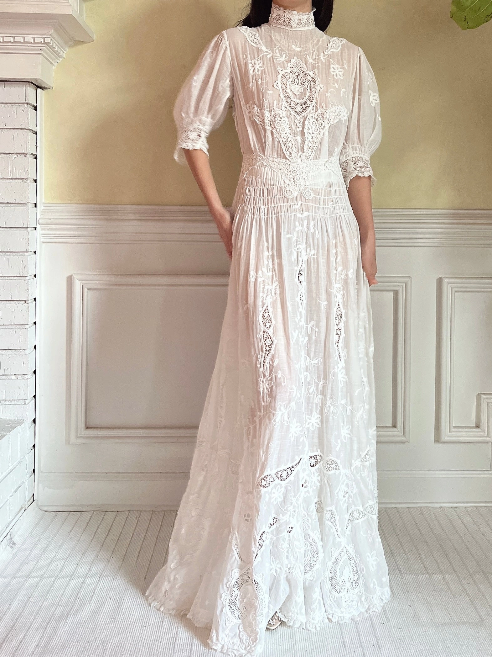 Antique Puff Sleeve Embroidered Dress - S