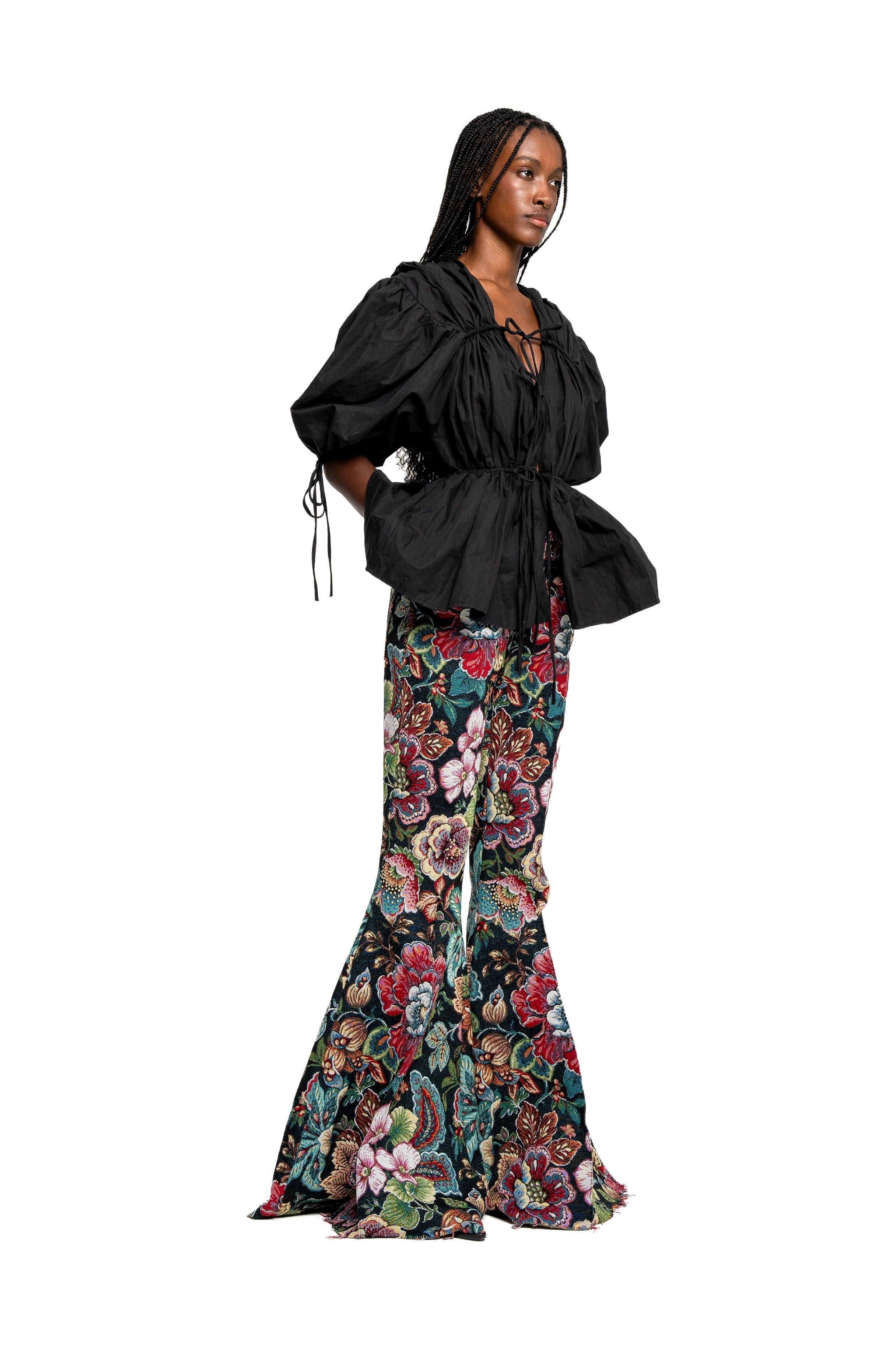 BLACK WRINKLED COTTON LACES RUCHED BLOUSE