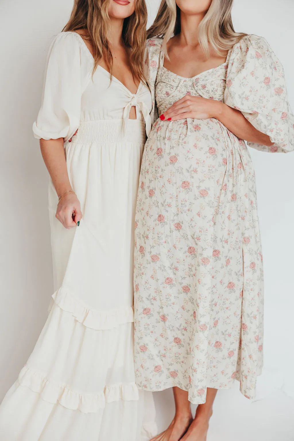 Harlow Maxi Dress in Off-White Floral - Bump Friendly & Inclusive Sizing (S-3XL)