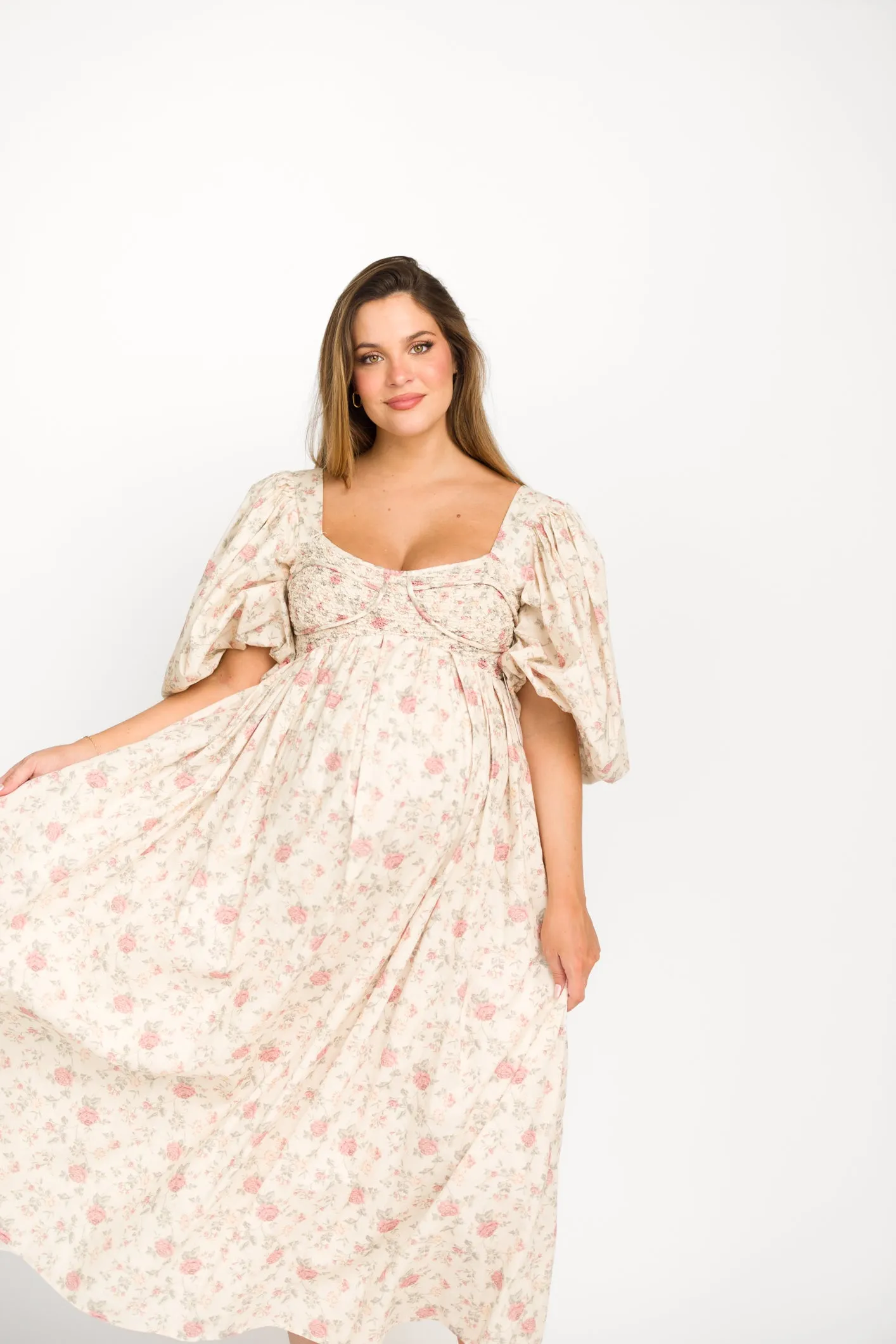 Harlow Maxi Dress in Off-White Floral - Bump Friendly & Inclusive Sizing (S-3XL)