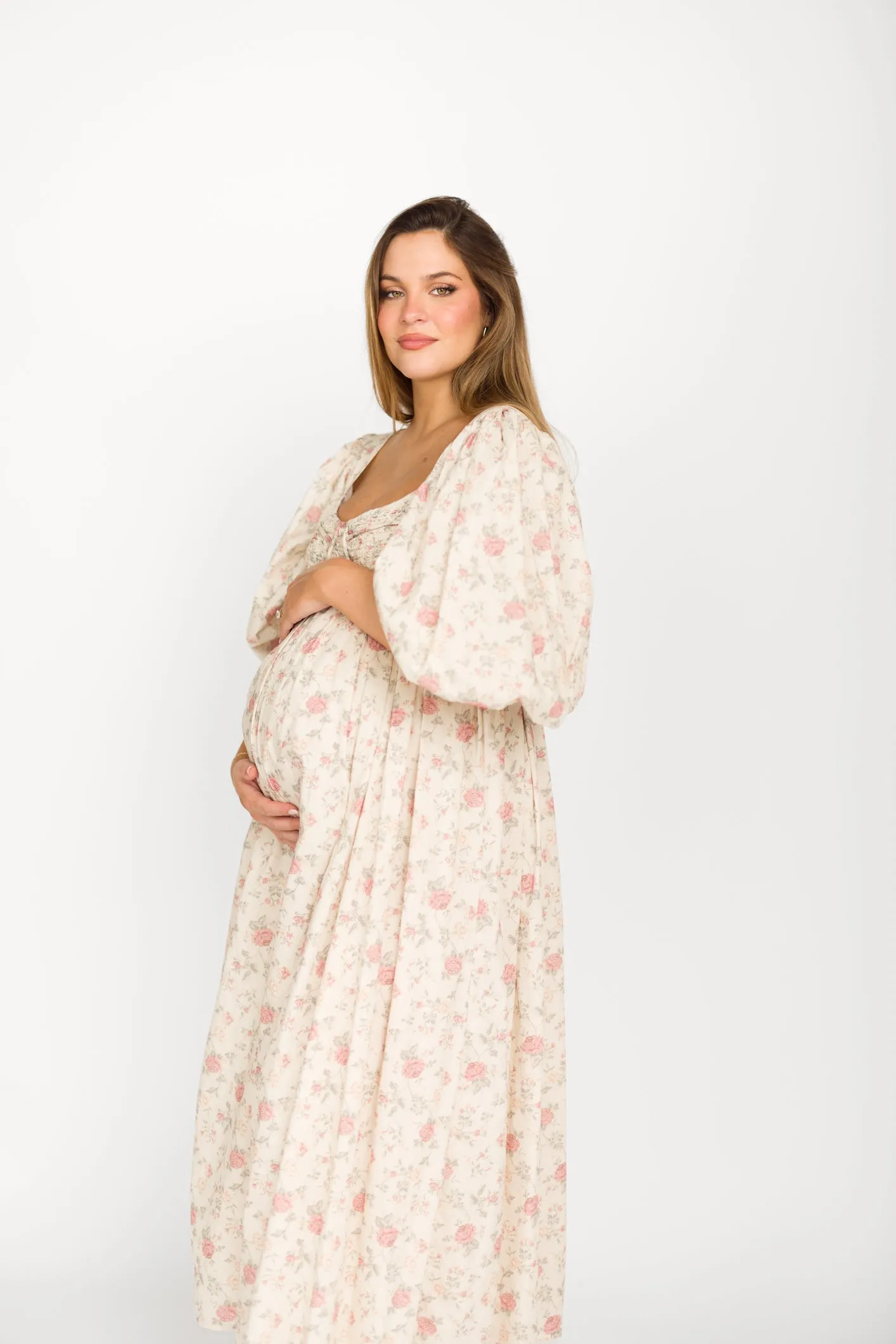 Harlow Maxi Dress in Off-White Floral - Bump Friendly & Inclusive Sizing (S-3XL)