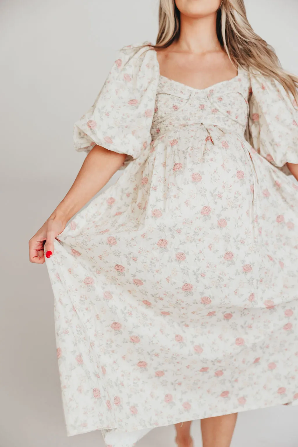 Harlow Maxi Dress in Off-White Floral - Bump Friendly & Inclusive Sizing (S-3XL)