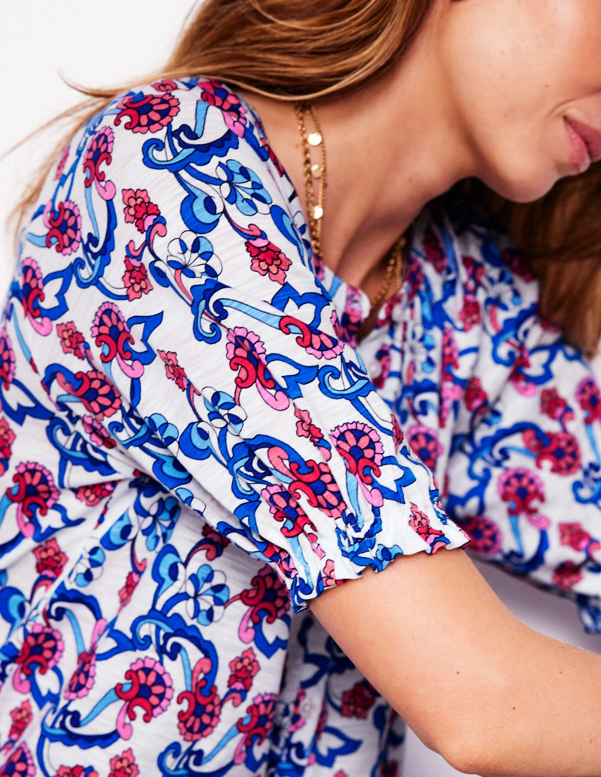 Isla Jersey Shirt-Ivory. Floral