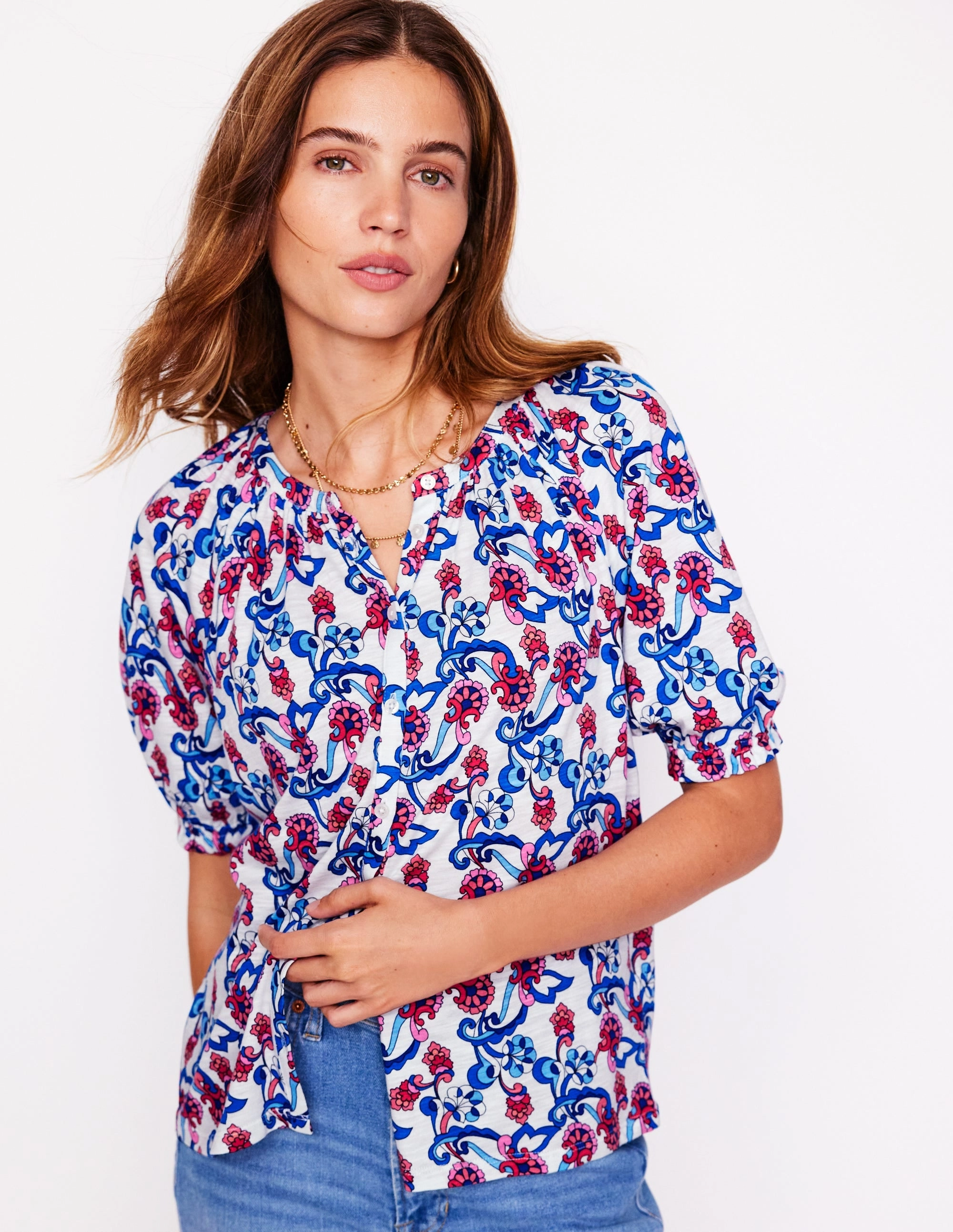 Isla Jersey Shirt-Ivory. Floral