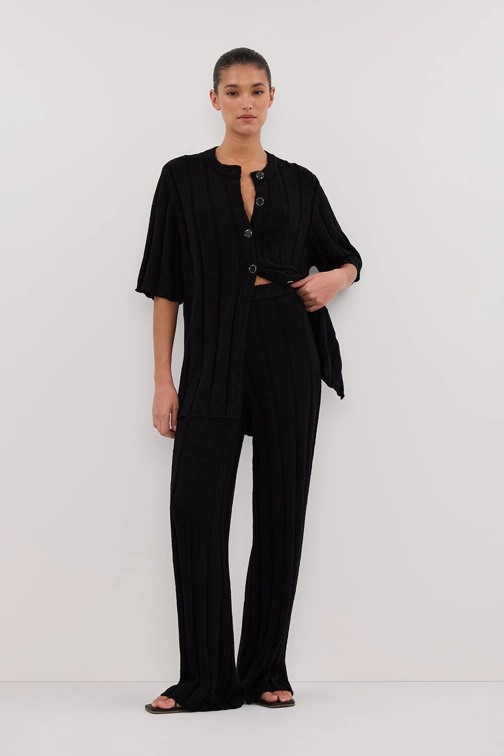 JAZZ BLACK WIDE LEG KNIT PANT