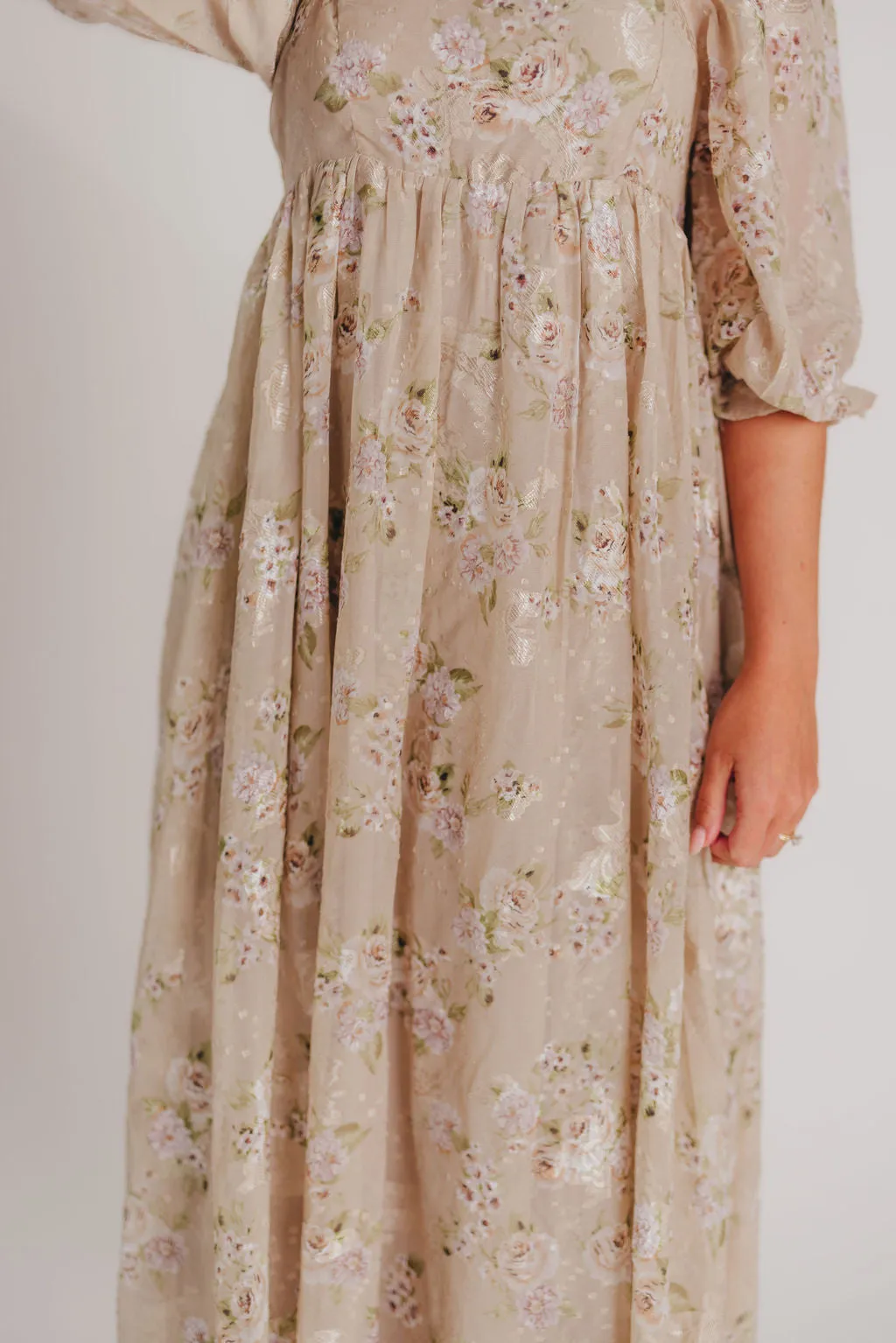 Mona Maxi Dress in Beige/Brown Floral