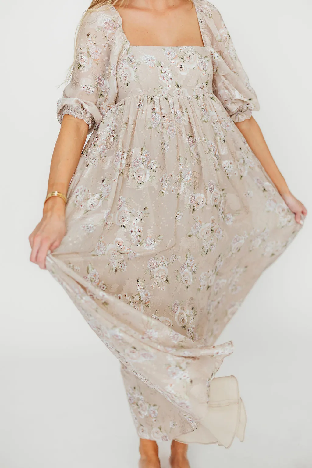 Mona Maxi Dress in Beige/Brown Floral