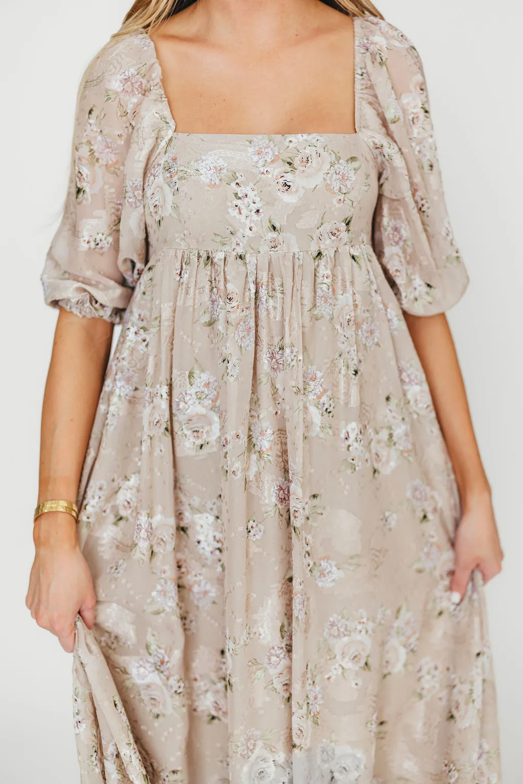 Mona Maxi Dress in Beige/Brown Floral