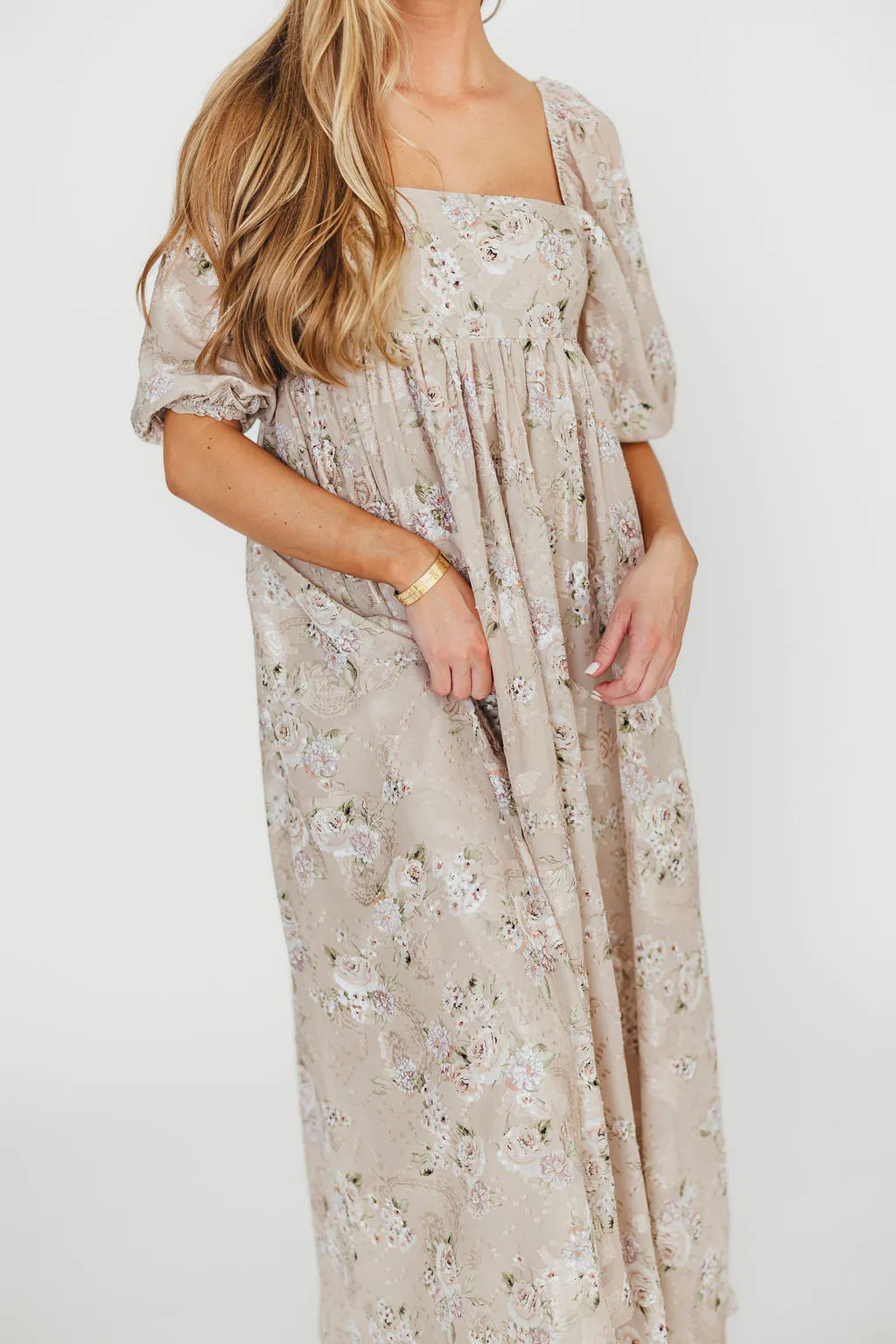 Mona Maxi Dress in Beige/Brown Floral