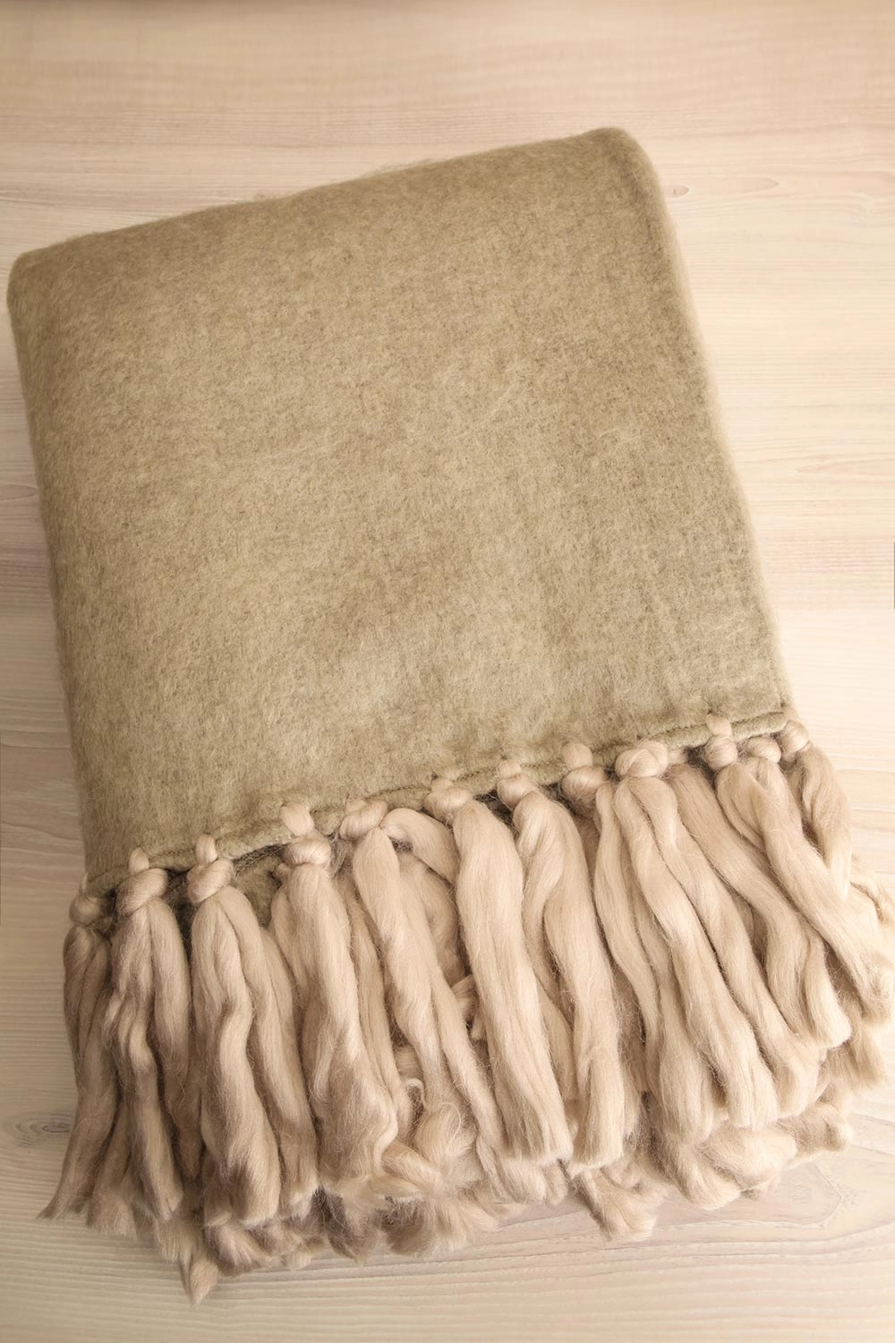 Oslo Throw Dark Grey | Cozy Blanket