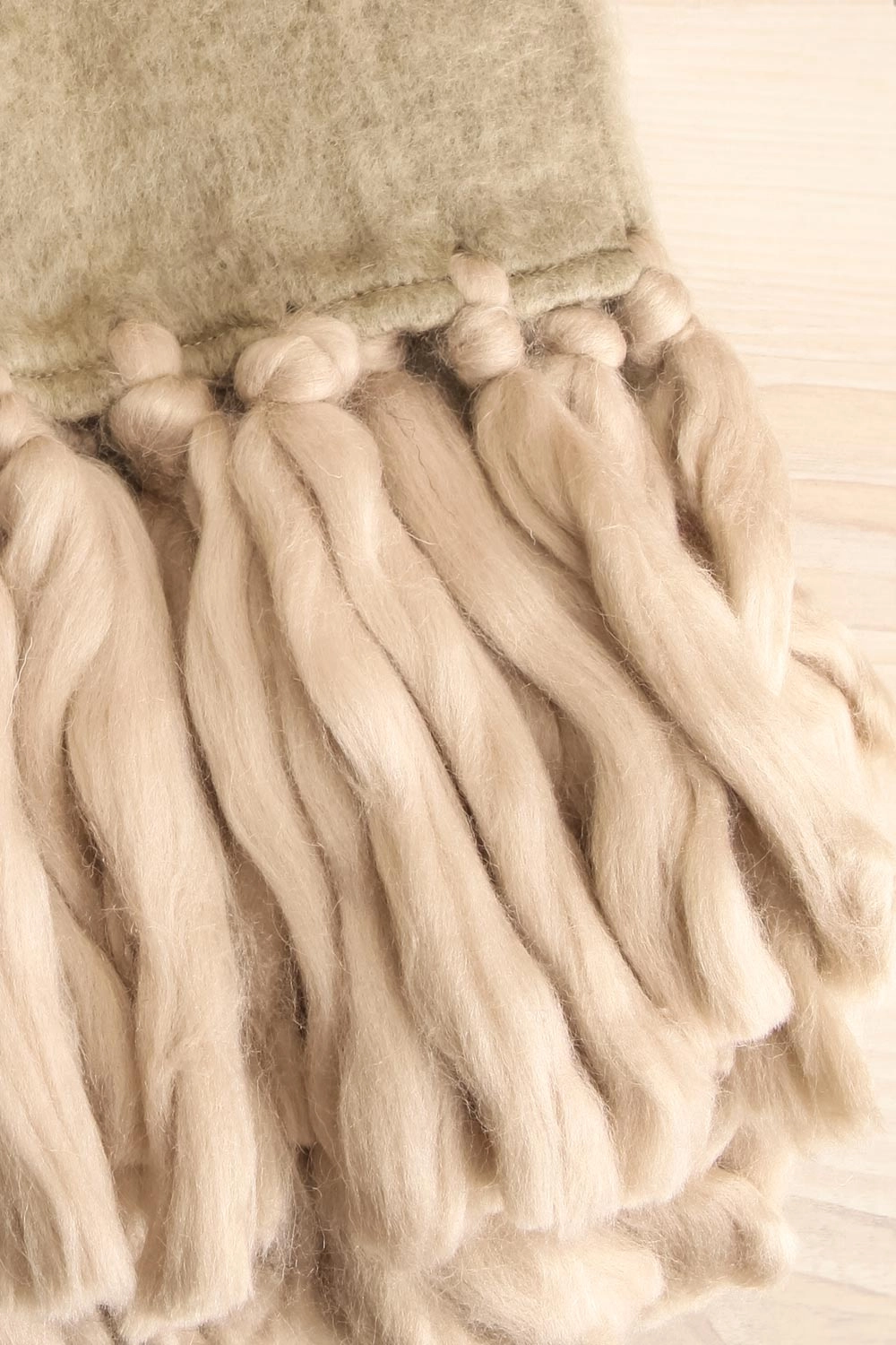 Oslo Throw Dark Grey | Cozy Blanket