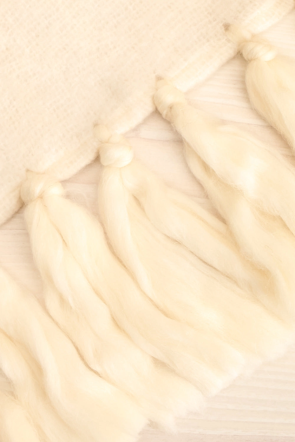 Oslo Throw Ivory | Cozy Blanket