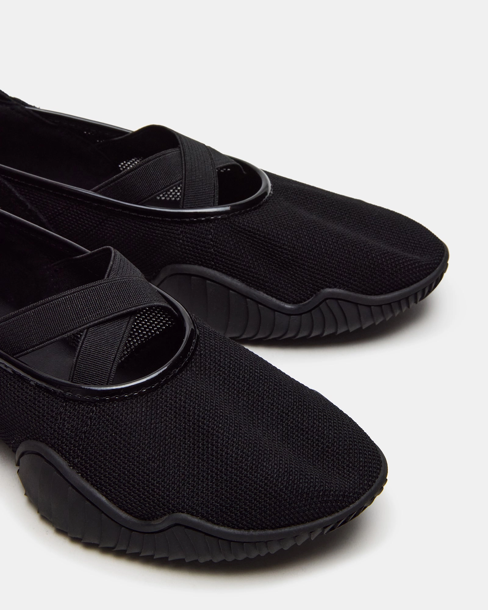 VADOR BLACK
