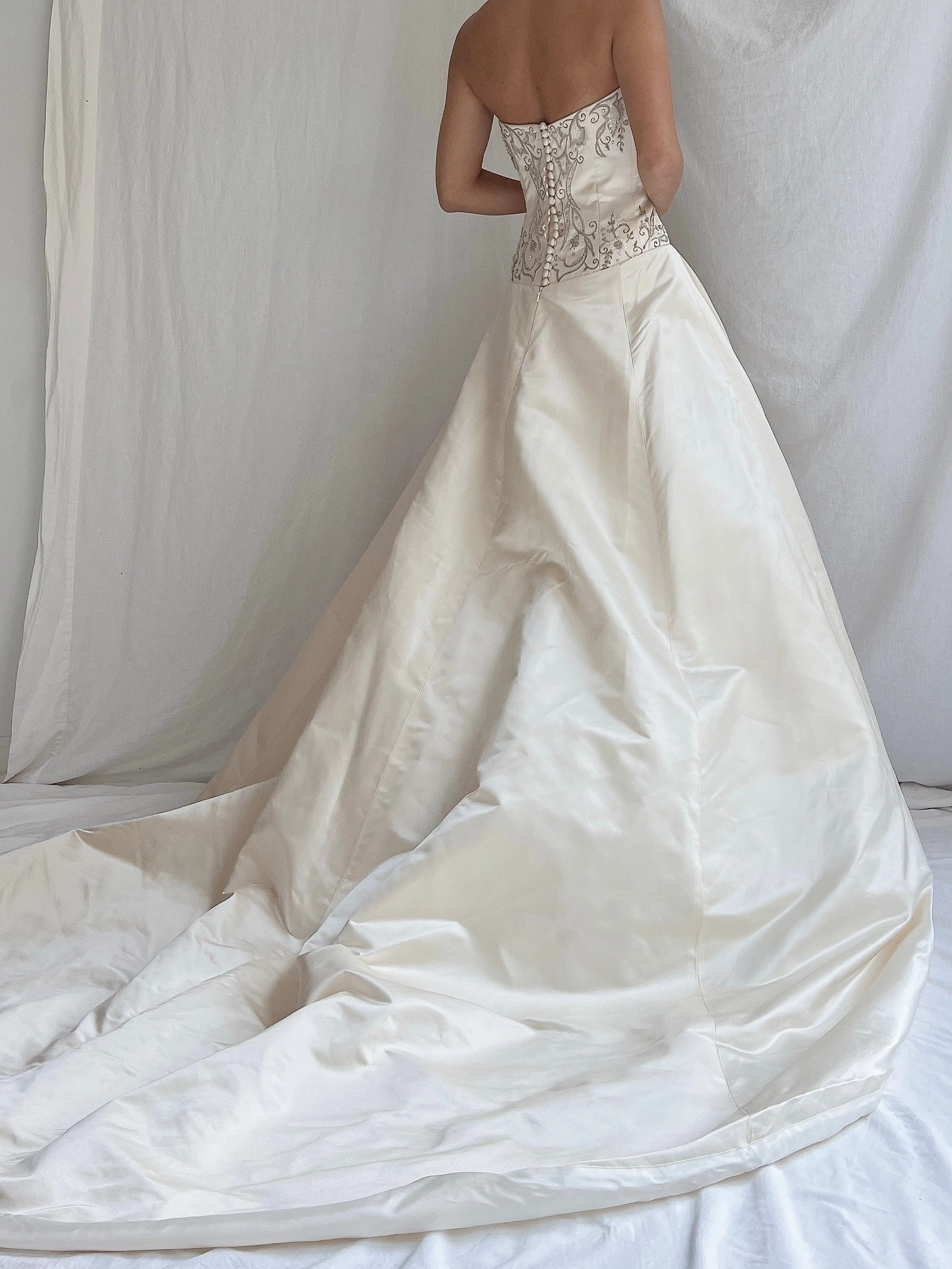 Vintage Embroidered Silk Side-Draped Strapless Gown - M/8
