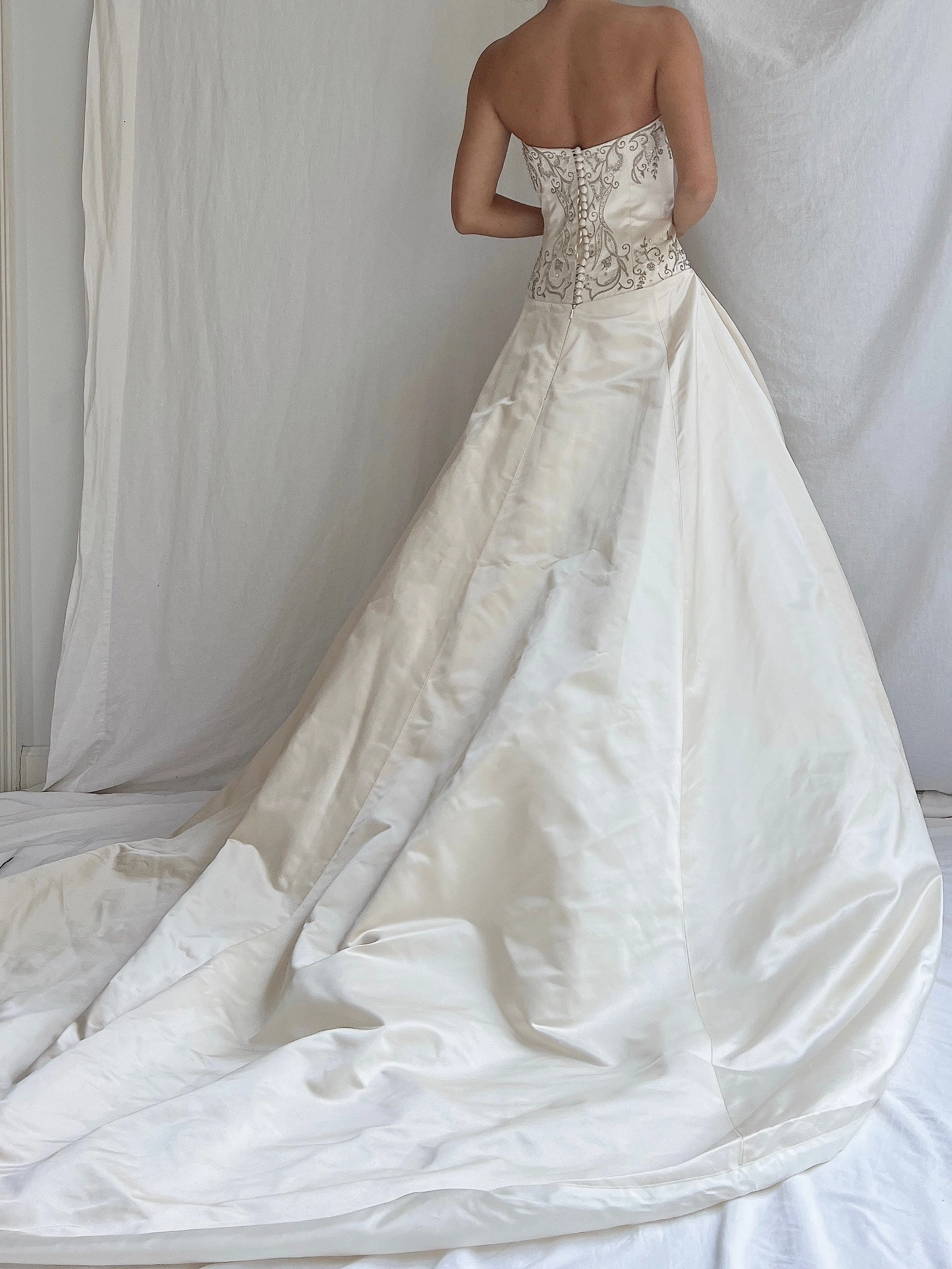 Vintage Embroidered Silk Side-Draped Strapless Gown - M/8
