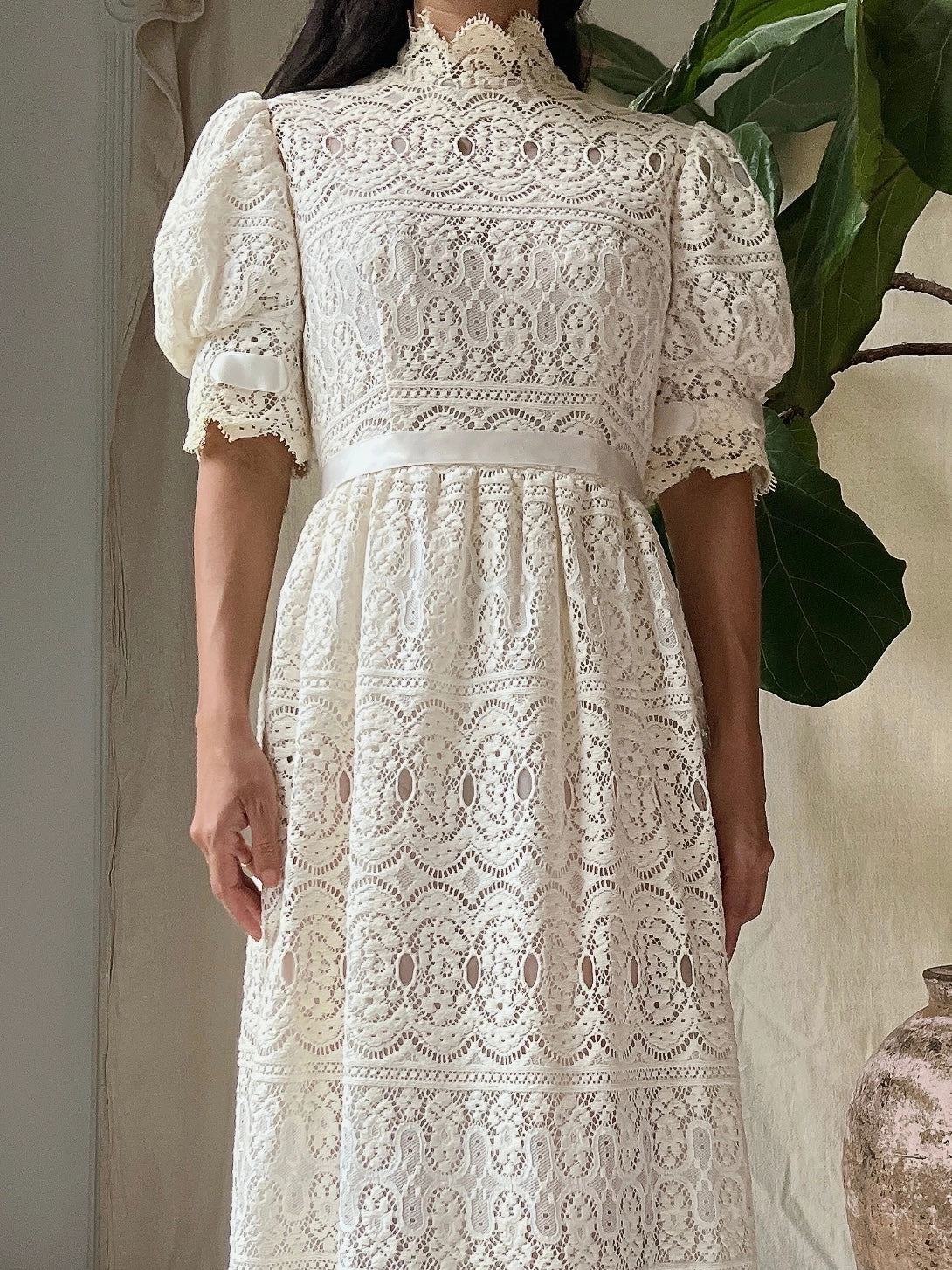 Vintage Puff Sleeves Crochet Dress - S