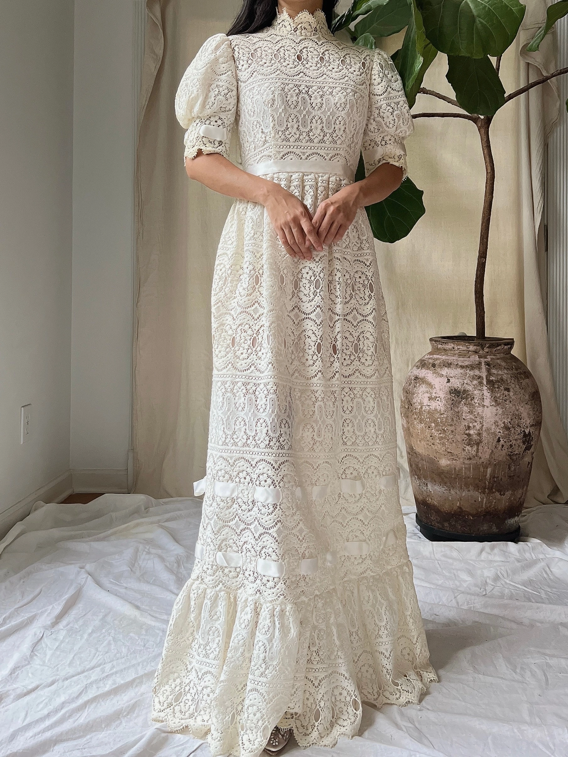 Vintage Puff Sleeves Crochet Dress - S