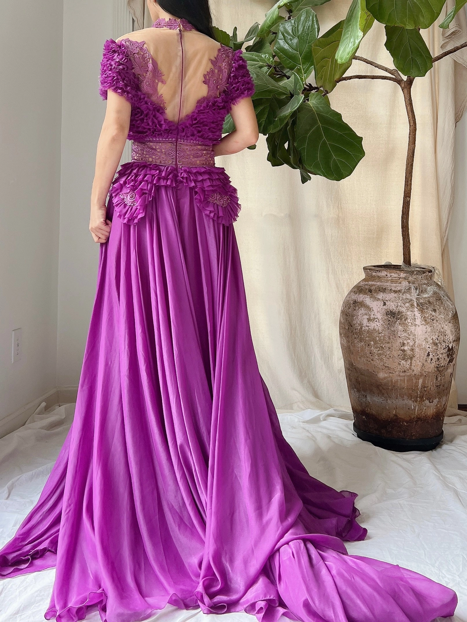 Vintage Silk Eavis and Brown Ruffle Bodice Gown - M/8